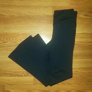 ZYIA Black flare light n tight leggings